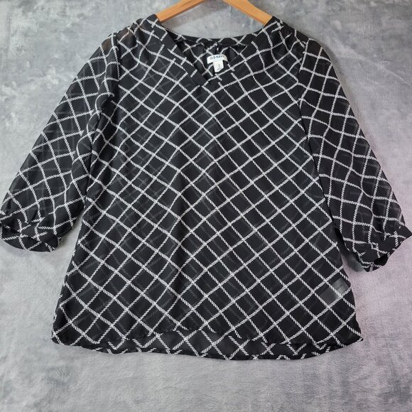 Old Navy Womens Black White Geometric Print Sheer Top Size S Petite Casual Vibes - Picture 1 of 10